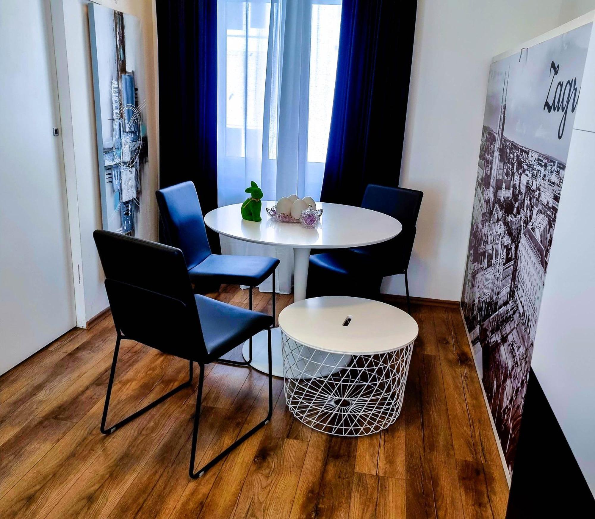 Octagon Main Square Apartment ザグレブ エクステリア 写真